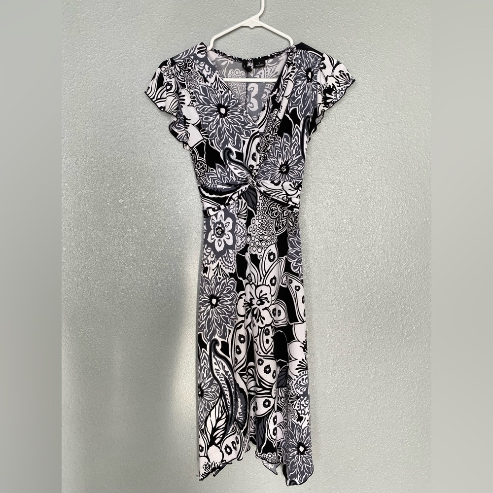 New Directions Women’s V-neck Dress